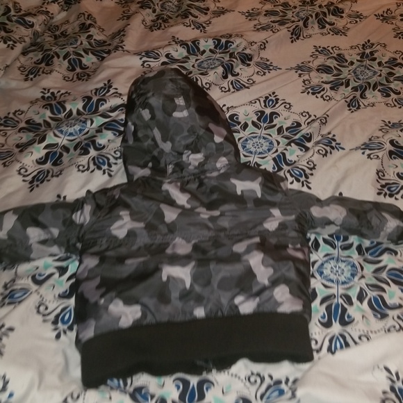 jacket - Picture 2 of 3